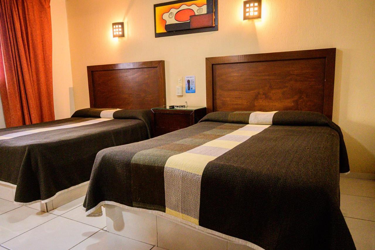 Hotel Acuario En Ocotlan Luaran gambar