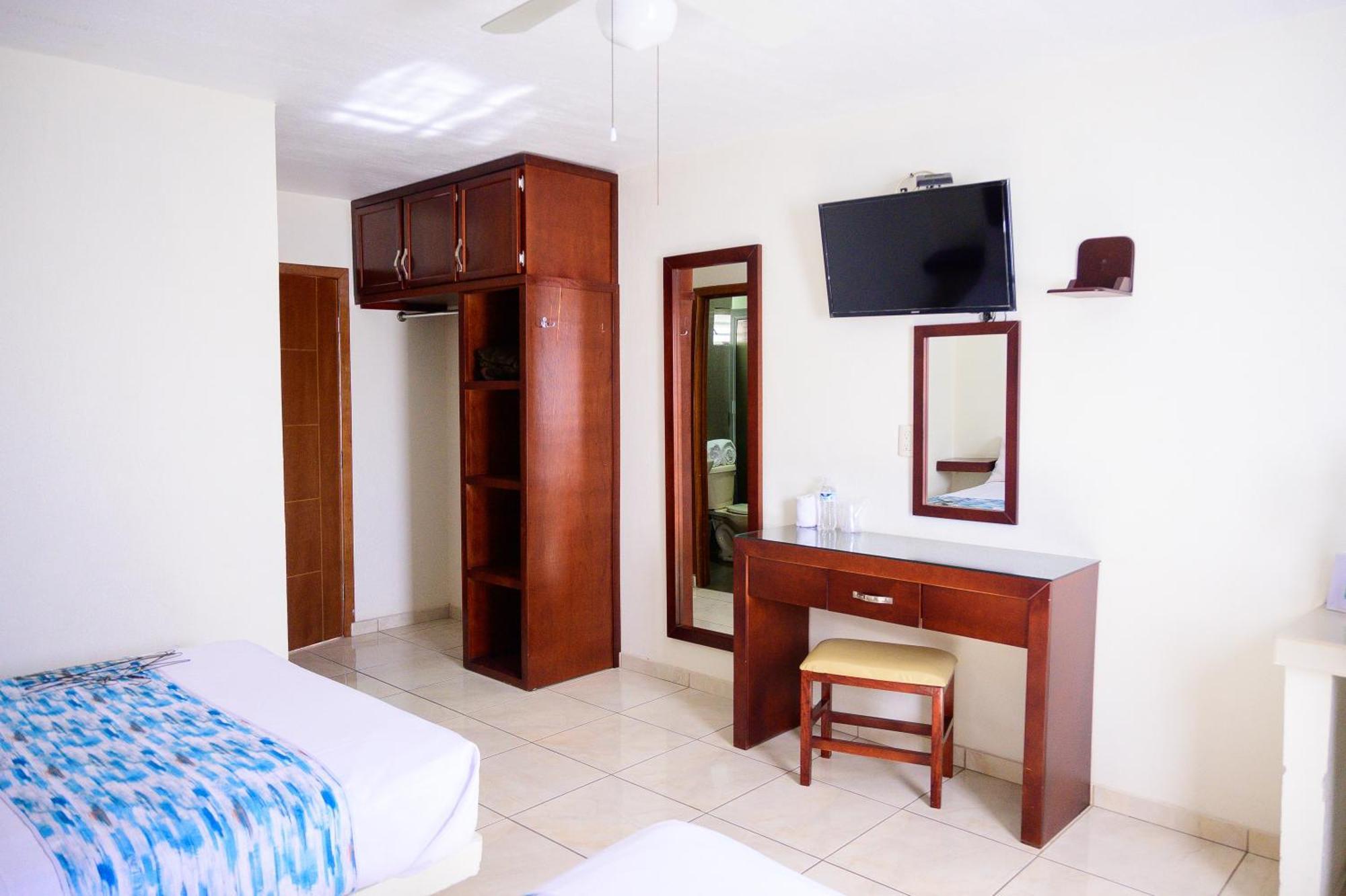 Hotel Acuario En Ocotlan Luaran gambar